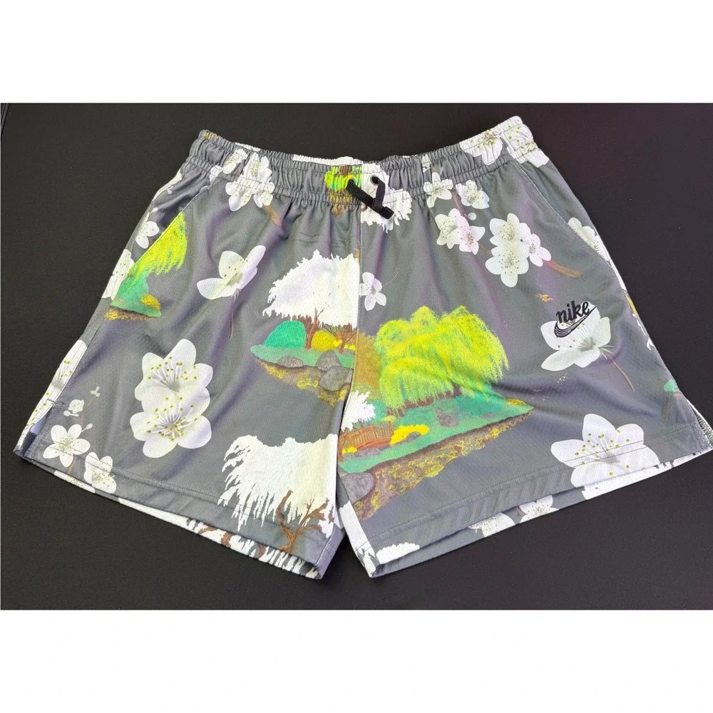 Nike gorpcore streetwear